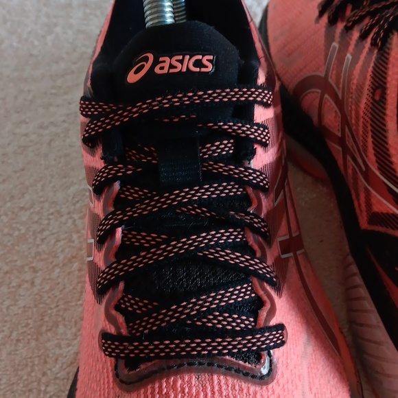 Asics Gel Jadeite Running Shoes - Picture 12 of 16
